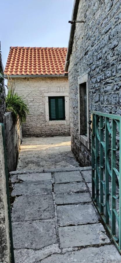 Villa Old House Djurovic Herceg Novi Esterno foto